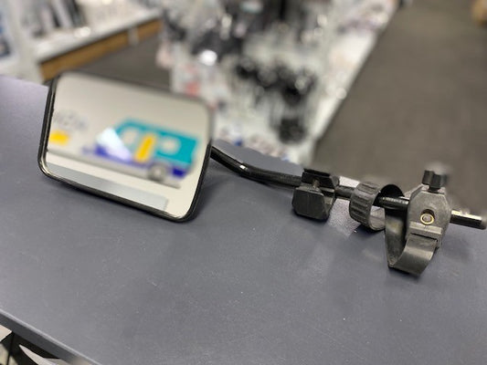 Single mirror - Strap missing