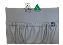 Load image into Gallery viewer, Drop Bear Wide storage pocket in vinyl - Various colors
